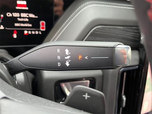 Used 2025 GMC Yukon AT4 Ultimate w/ LPO, Floor Liner Package image 22