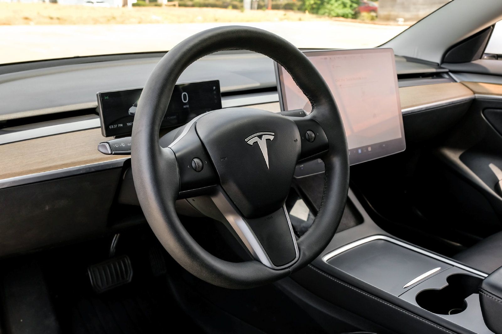 Used 2022 Tesla Model 3 RWD image 3