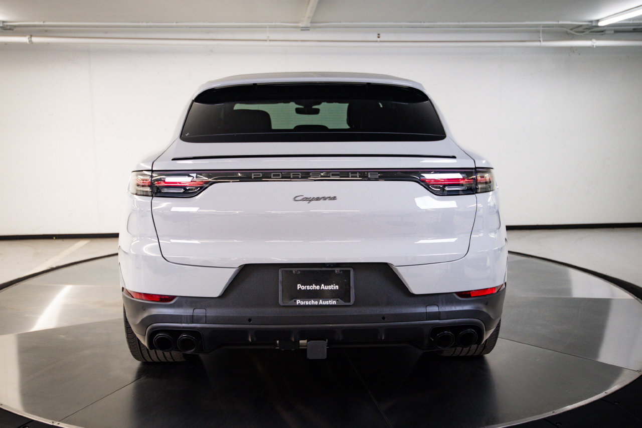 Certified 2023 Porsche Cayenne Platinum Edition AWD/4WD image 6