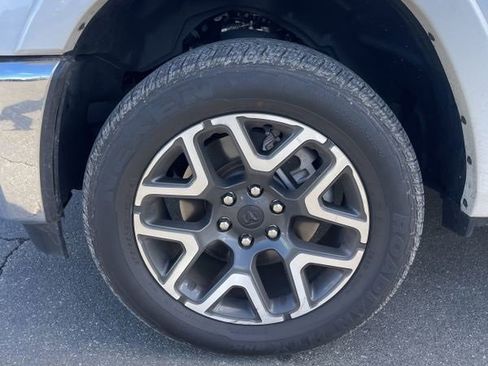 Used 2025 RAM 1500 Laramie image 15