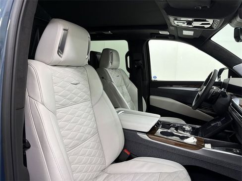 New 2026 Cadillac Escalade Platinum Sport w/ LPO, ONYX Package image 24