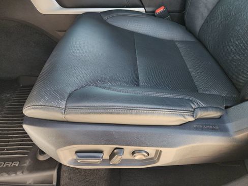 Certified 2025 Toyota Tundra Limited AWD/4WD image 26