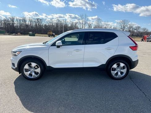 Used 2020 Volvo XC40 T5 Momentum AWD/4WD image 10