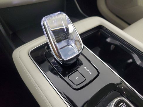 Used 2026 Volvo XC90 B6 Ultra AWD/4WD image 32