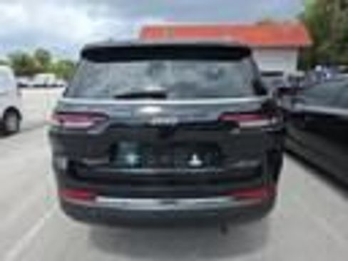 Used 2023 Jeep Grand Cherokee L Limited RWD image 14