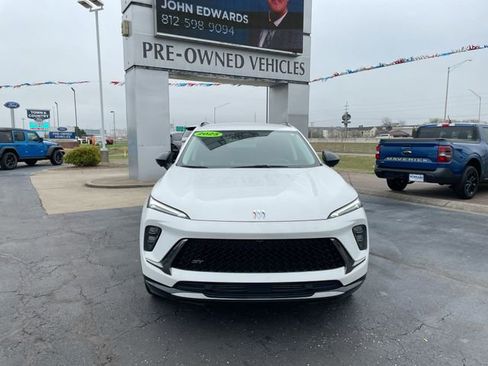 Used 2025 Buick Envision Sport Touring image 7