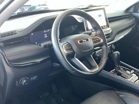 Used 2022 Jeep Compass Trailhawk w/ Trailhawk Elite Group image 8