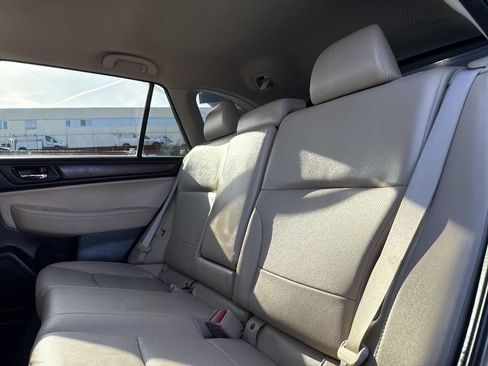 Used 2016 Subaru Outback 2.5i Limited image 25