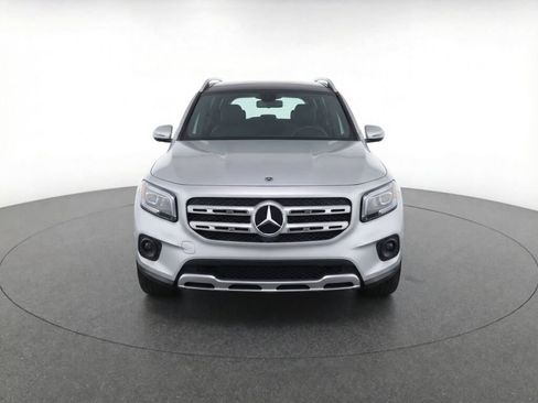 Used 2020 Mercedes-Benz GLB 250 4MATIC image 2
