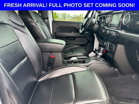 Used 2020 Jeep Wrangler Unlimited Sahara AWD/4WD image 25