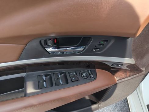 Used 2018 Acura RLX w/ Technology Package FWD image 18
