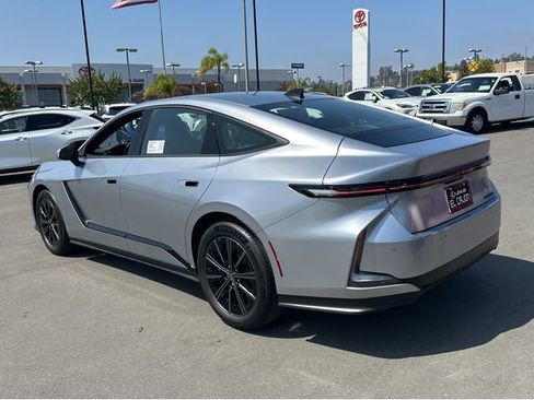 New 2026 Lexus ES 350e FWD image 4