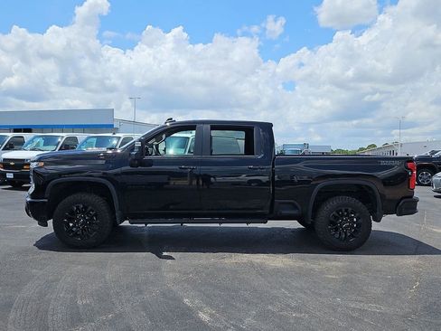 Used 2026 Chevrolet Silverado 2500 LT w/ Trail Boss Package AWD/4WD image 3