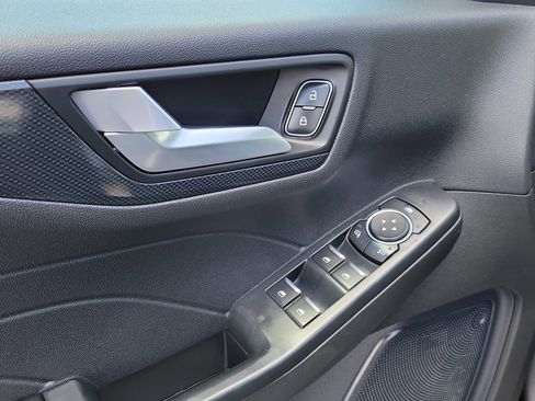 Certified 2024 Ford Escape ST-Line w/ Tech Pack #1 FWD image 19