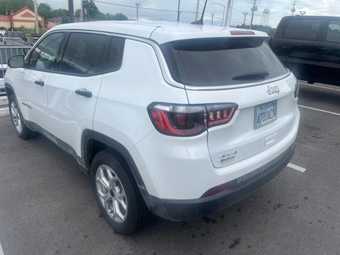 Used 2025 Jeep Compass Sport AWD/4WD image 7