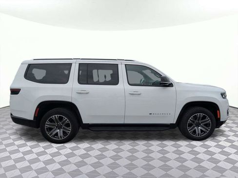 Used 2024 Jeep Wagoneer Series II w/ Flexible Seating Group image 2