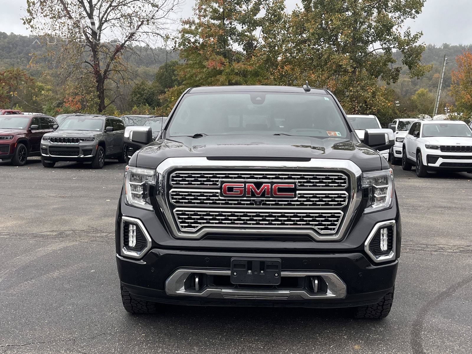 Used 2020 GMC Sierra 1500 Denali w/ Technology Package AWD/4WD image 3