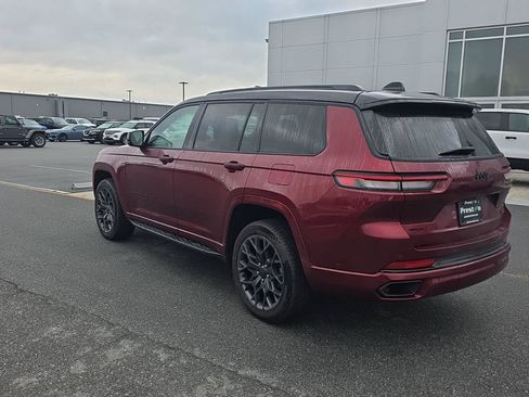 Used 2024 Jeep Grand Cherokee L Summit AWD/4WD image 12