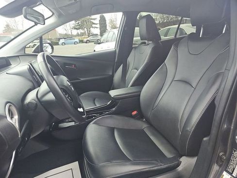 Used 2021 Toyota Prius Prime XLE image 9