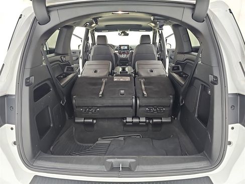 Used 2023 Honda Odyssey Sport image 18