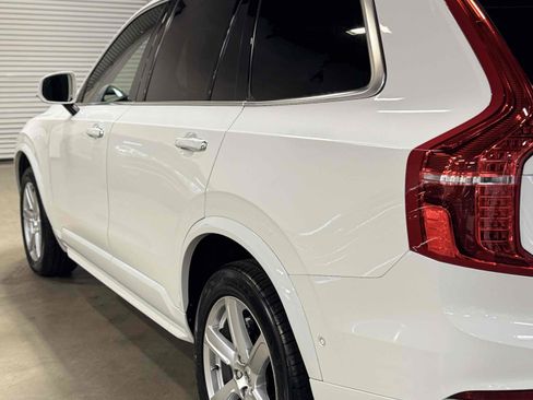 Used 2018 Volvo XC90 T6 Momentum w/ Convenience Package AWD/4WD image 9