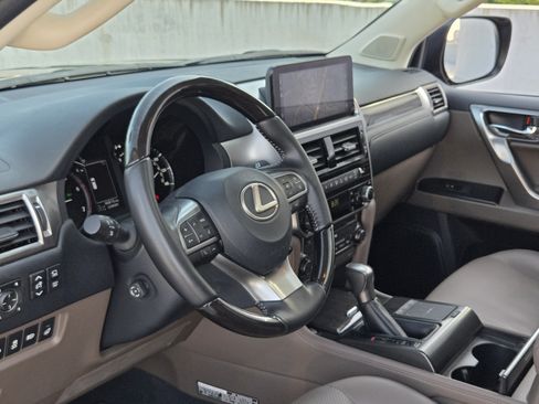 Used 2022 Lexus GX 460 Luxury w/ Accessory Package AWD/4WD image 14