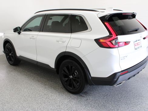 Used 2025 Honda CR-V Sport Touring image 9