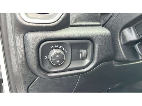 Used 2025 RAM 2500 Big Horn AWD/4WD image 20