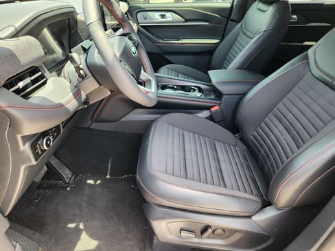 New 2026 Ford Explorer ST-Line w/ ST-Line Street Pack RWD image 10
