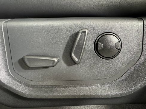 Used 2024 Ford Expedition Max XLT AWD/4WD image 36