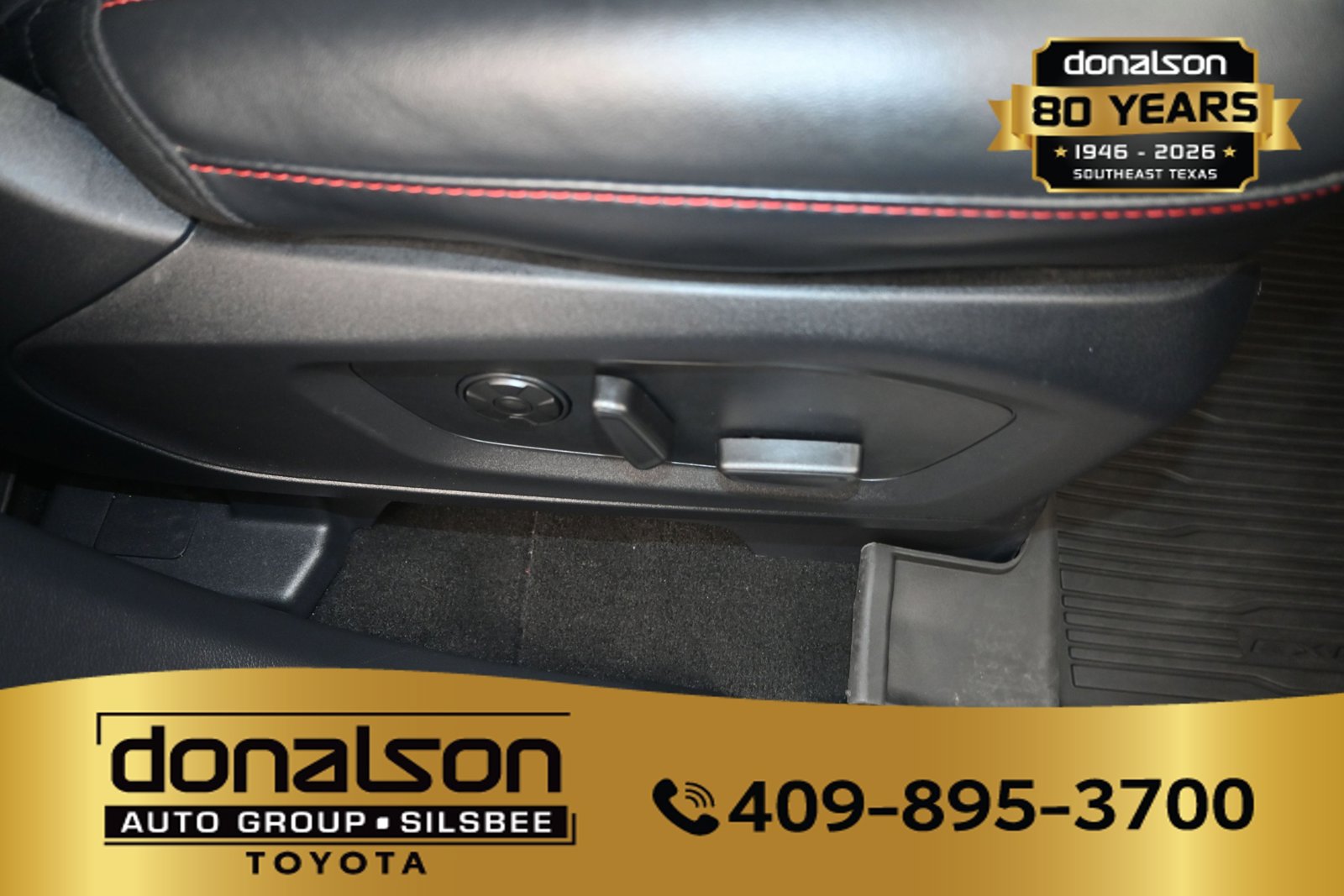Used 2025 Ford Explorer ST-Line w/ Premium Package RWD image 16