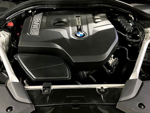 Used 2018 BMW 530i xDrive w/ Premium Package AWD/4WD image 47