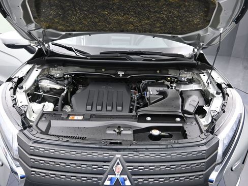 Used 2024 Mitsubishi Eclipse Cross SE image 29