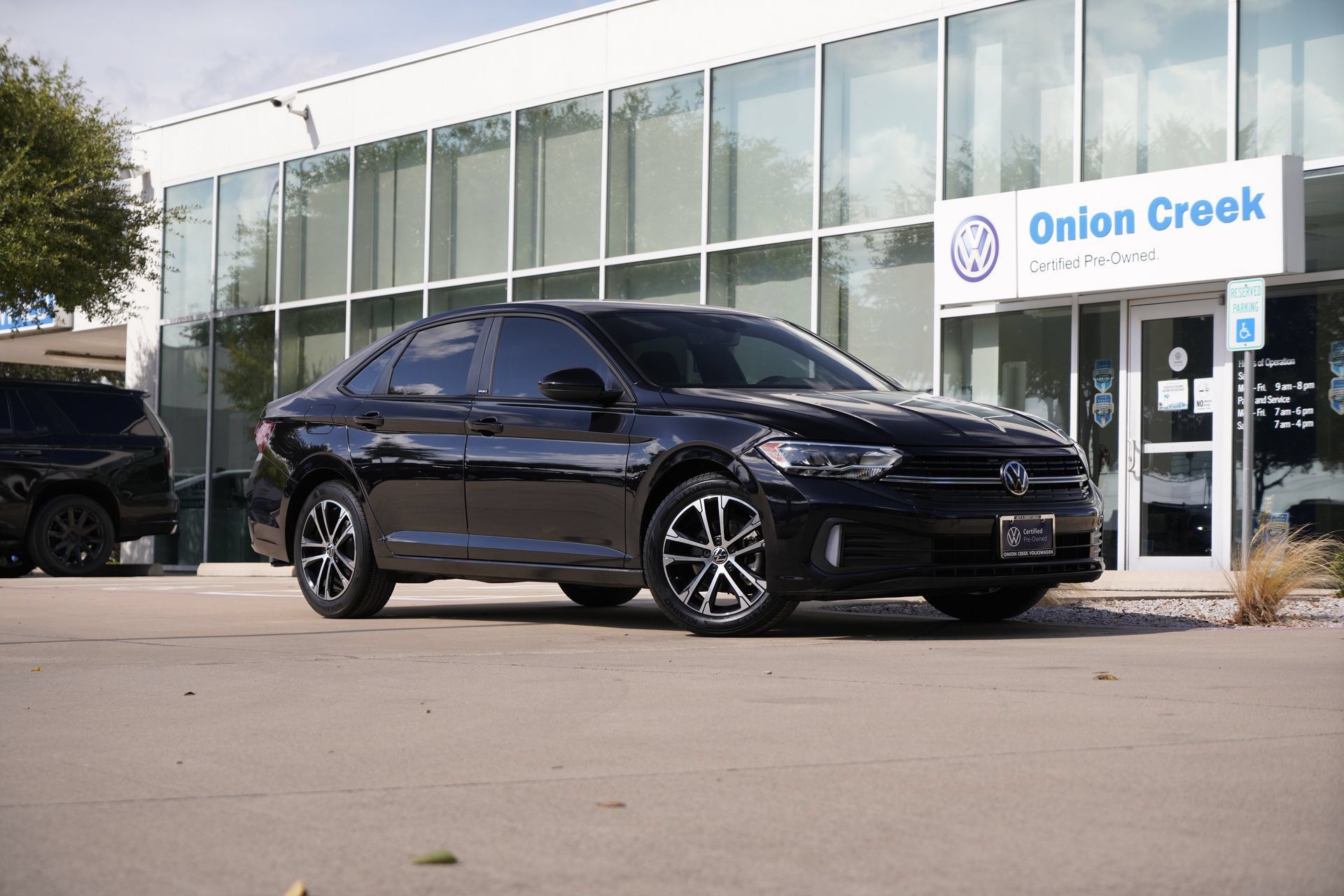 Used 2023 Volkswagen Jetta Sport FWD image 1