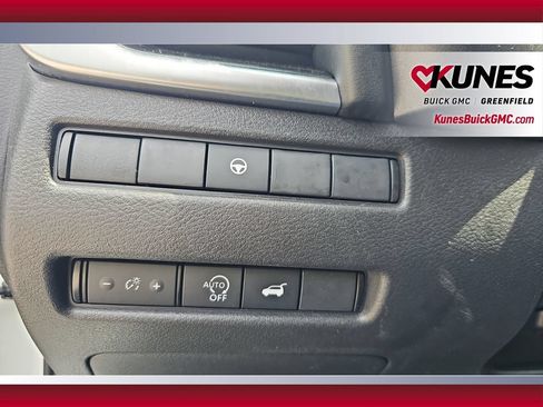 Used 2024 Nissan Rogue SV AWD/4WD image 18