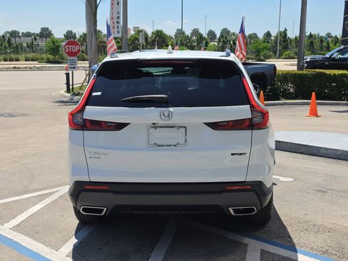 Used 2024 Honda CR-V Sport-L image 6