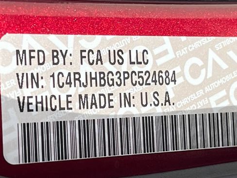 Certified 2023 Jeep Grand Cherokee Limited w/ Trailer Tow Prep Group (B) AWD/4WD image 18