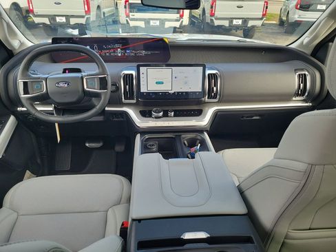 New 2026 Ford Expedition Max Platinum AWD/4WD image 15