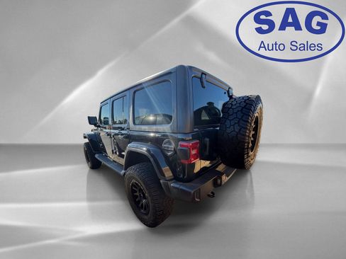 Used 2019 Jeep Wrangler Unlimited Sahara w/ Safety Group AWD/4WD image 4