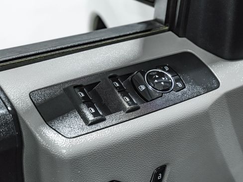 Used 2021 Ford F250 XL w/ Power Equipment Group image 38