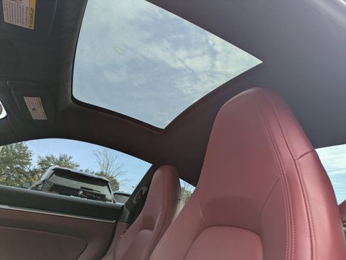 Used 2021 Porsche 911 Turbo image 4