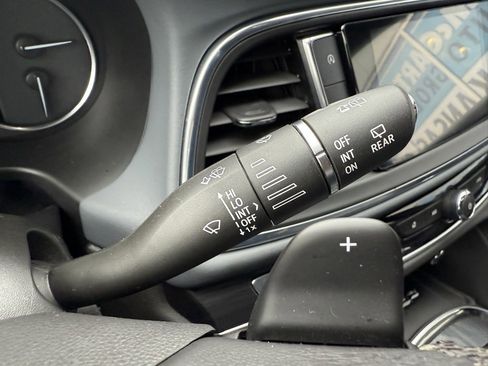 Used 2022 Buick Enclave Premium image 22