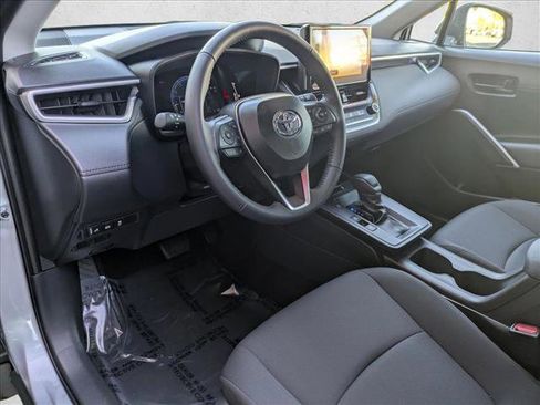 Used 2026 Toyota Corolla Cross LE image 10