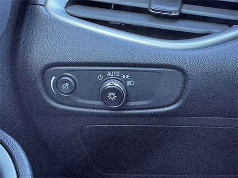 Used 2024 Chevrolet Malibu LT image 23