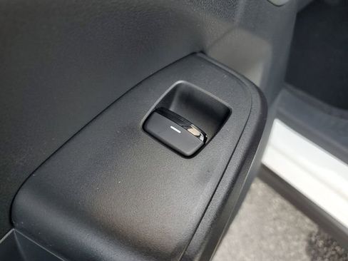 New 2026 Subaru Crosstrek 2.5i AWD/4WD image 14