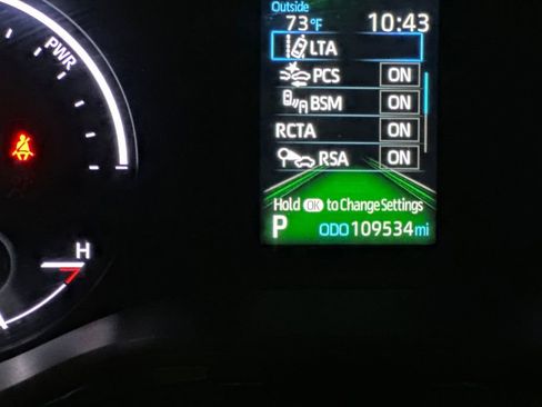 Used 2021 Toyota Sienna LE FWD image 28