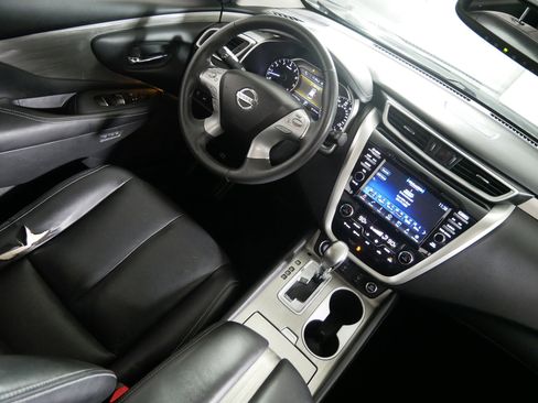Used 2017 Nissan Murano SL w/ SL Technology Package image 9