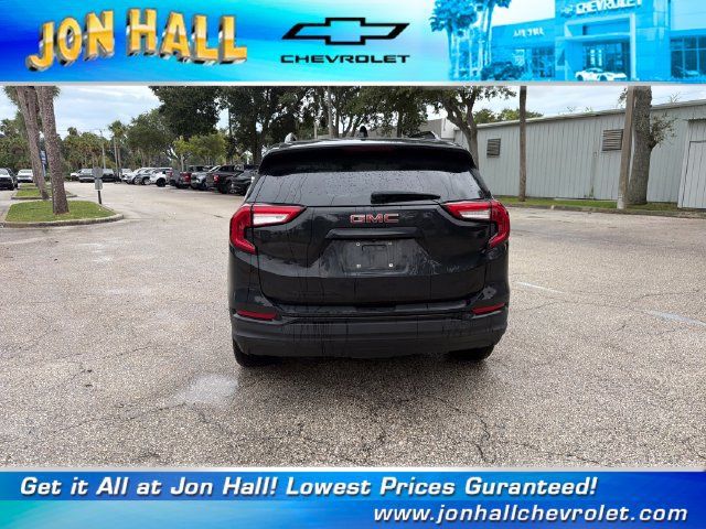 Used 2022 GMC Terrain SLE w/ Driver Convenience Package FWD image 8