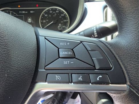 Used 2024 Nissan Versa SV FWD image 27