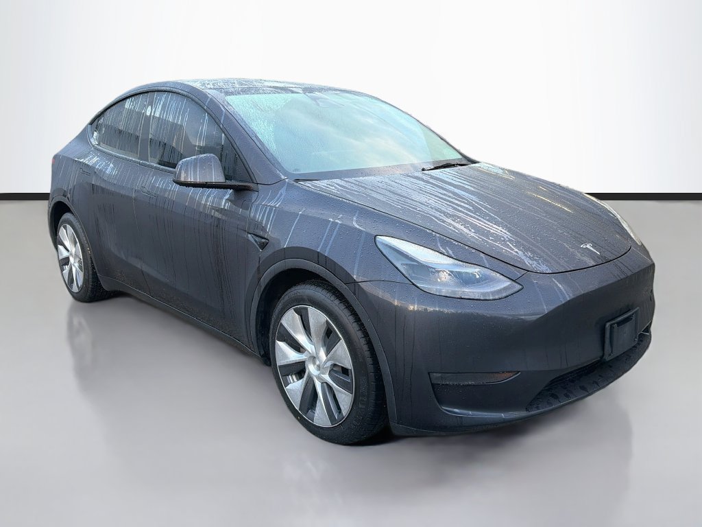Used 2024 Tesla Model Y Long Range AWD/4WD image 1